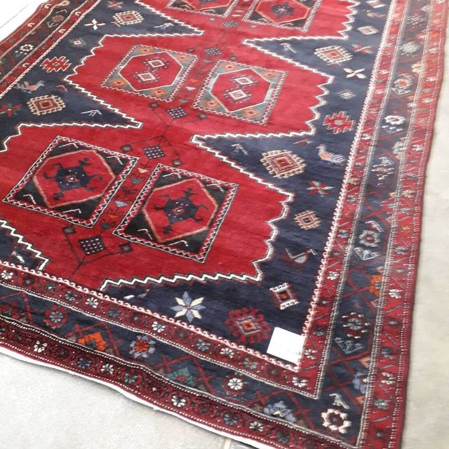 Perserteppich in rot und blau